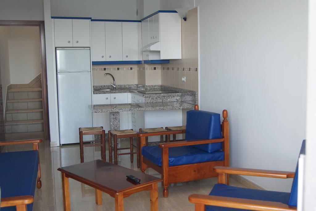 Apartamentos Los Saltos ลาเรสติงกา ภายนอก รูปภาพ